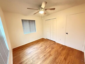 1118 Hazelton St, Unit 20 in San Marcos, TX - Building Photo - Building Photo