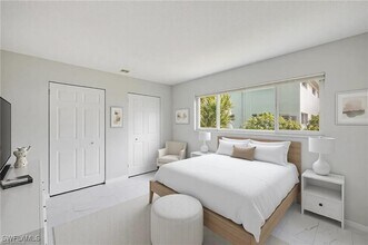 3225 E Riverside Dr in Ft. Myers, FL - Building Photo - Building Photo