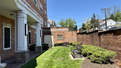 18 Quintard Terrace in Stamford, CT - Building Photo - Building Photo