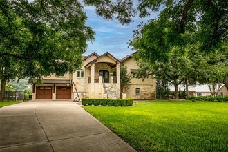 711 River Rd in Austin, TX - Foto de edificio - Building Photo