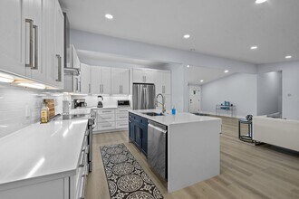 8609 Cedarbrook Dr in Charlotte, NC - Building Photo - Building Photo