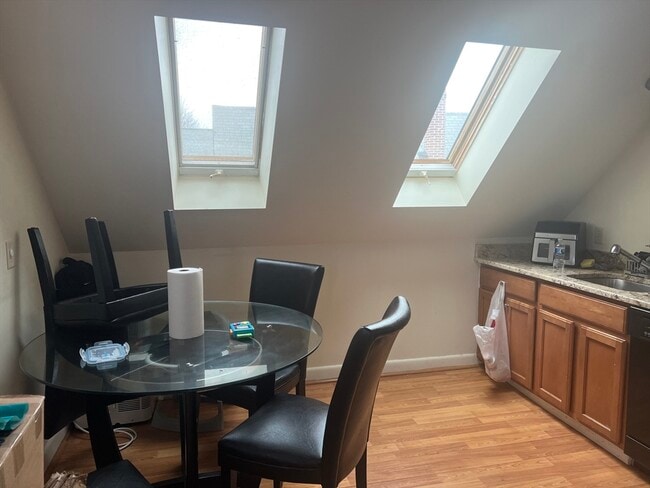 542 Eastern Ave in Lynn, MA - Building Photo - Building Photo