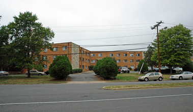 ARLANDRIA CHIRILAGUA HOUSE in Alexandria, VA - Building Photo - Building Photo