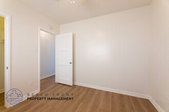 1249 E. 3rd St. in Long Beach, CA - Building Photo - Building Photo