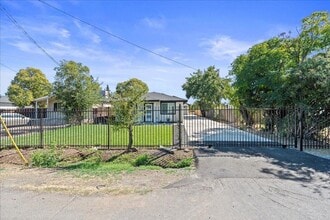 1576 2nd Ave in Olivehurst, CA - Building Photo - Building Photo