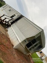 3010 21st St Ln NE in Hickory, NC - Building Photo