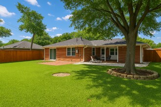 4038 Woodfox St in Houston, TX - Building Photo - Building Photo