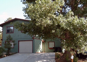 6545 N Snowflake Dr in Flagstaff, AZ - Building Photo