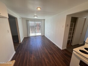 1741 Sue Way in Sparks, NV - Building Photo - Building Photo