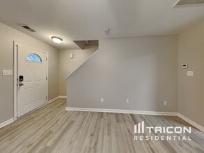 414 Presidents Ct in Charlotte, NC - Building Photo - Building Photo