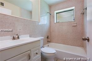 3531 NW 37th St-Unit -0 in Lauderdale Lakes, FL - Building Photo - Building Photo