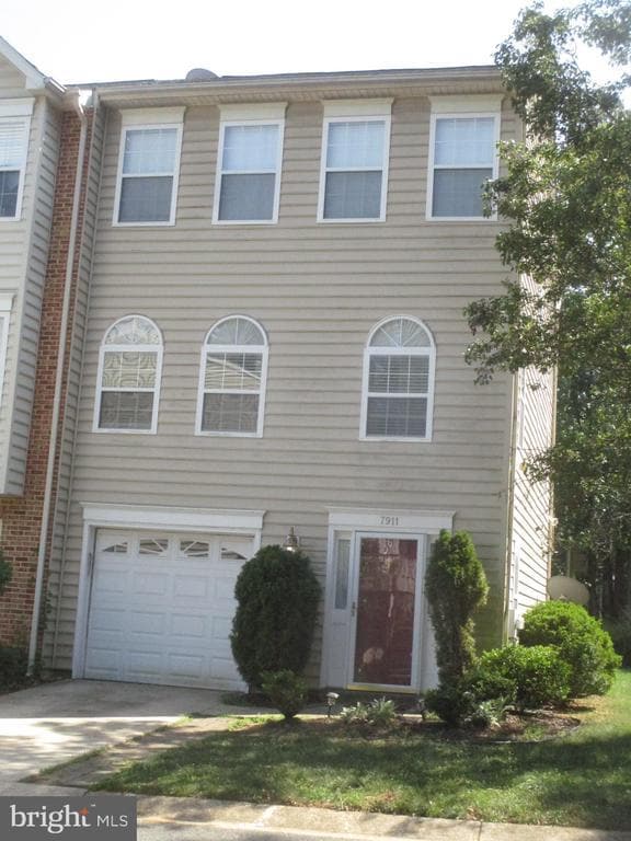 property at 7911 Heatherleigh Pl