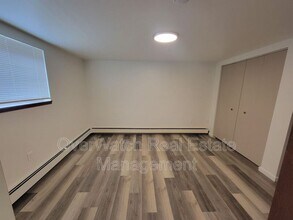 3405 Oregon Dr in Anchorage, AK - Building Photo - Building Photo