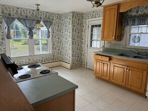 59 Orcutt Dr in Chester, VT - Building Photo - Building Photo