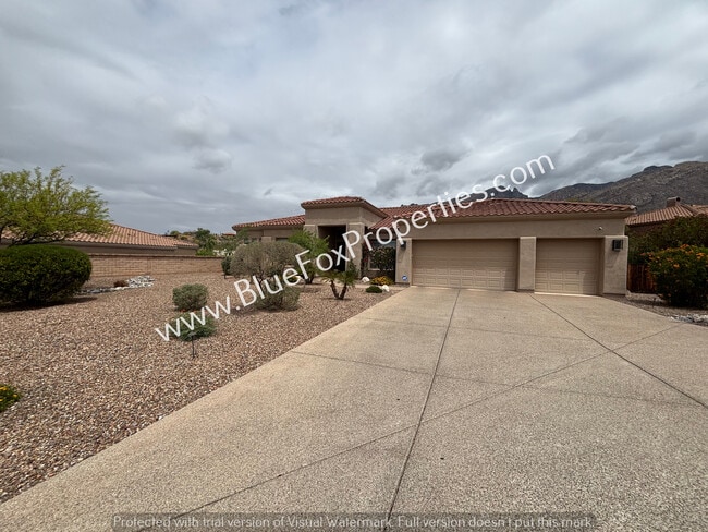 property at 6340 N Pinnacle Ridge Dr