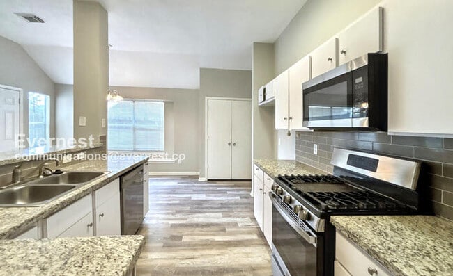 9926 Goldenglade Dr in Houston, TX - Building Photo - Building Photo