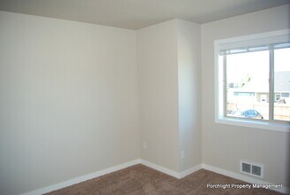 2007 Aaron Dr in Lynden, WA - Building Photo - Building Photo