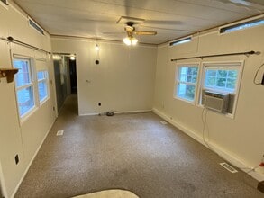 40 Highland Ave in Newport, ME - Building Photo - Building Photo