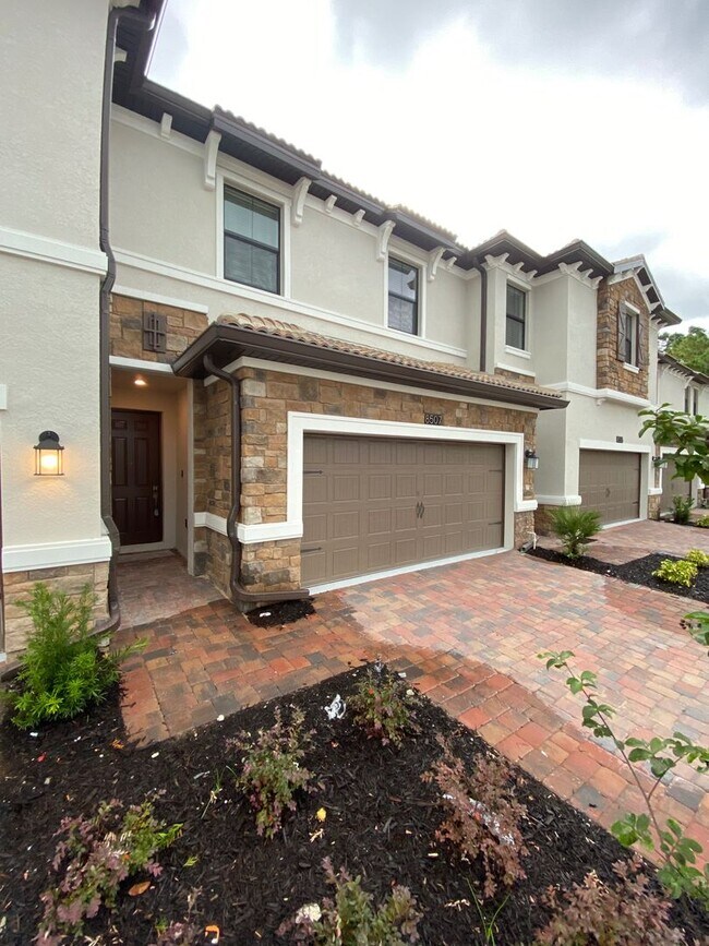8507 Honors St in Davenport, FL - Building Photo - Building Photo
