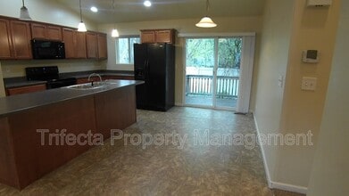1521 Zinc St in Loveland, CO - Building Photo - Building Photo