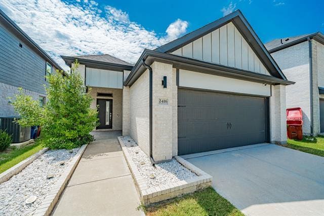property at 2416 Green River Rd