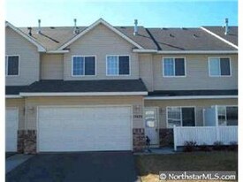 17423 Glacier Wy in Lakeville, MN - Building Photo