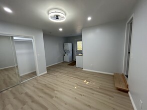 6008 Damask Ave, Unit Guesthouse in Los Angeles, CA - Foto de edificio - Building Photo