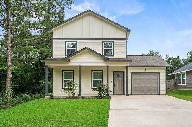 4006 Frontier Rd in Willis, TX - Building Photo - Building Photo