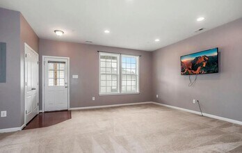 2725 Egret Way in Frederick, MD - Building Photo - Building Photo