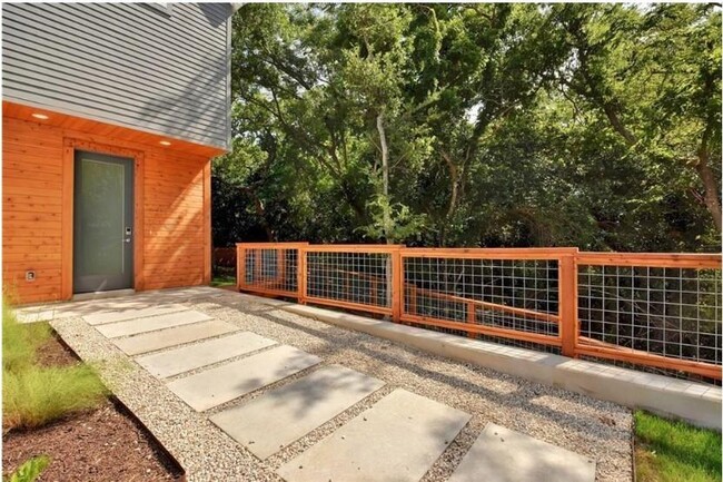 3622 Clary Wy in Austin, TX - Building Photo - Building Photo