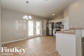 1302 SW 35th St in Cape Coral, FL - Foto de edificio - Building Photo