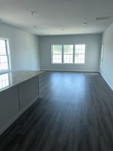 26 Noe St-Unit -2 in Carteret, NJ - Building Photo - Building Photo