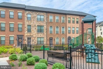 4420 Fair Lakes Ct in Fairfax, VA - Building Photo - Building Photo
