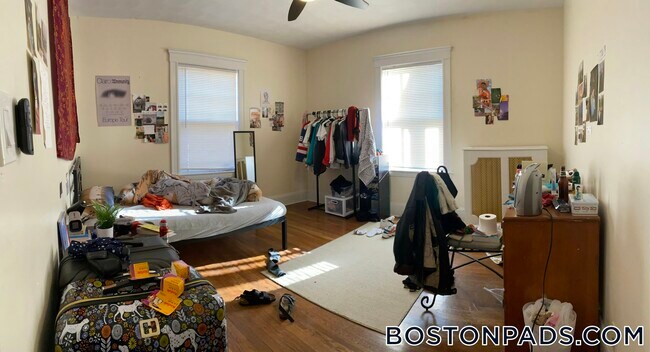 200 Commonwealth Ave in Newton, MA - Building Photo - Building Photo