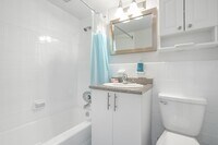 2460 Rue Benny Crescent photo'