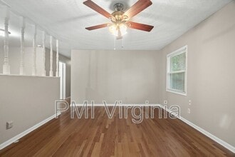 705 Providence Rd in Chesapeake, VA - Building Photo - Building Photo