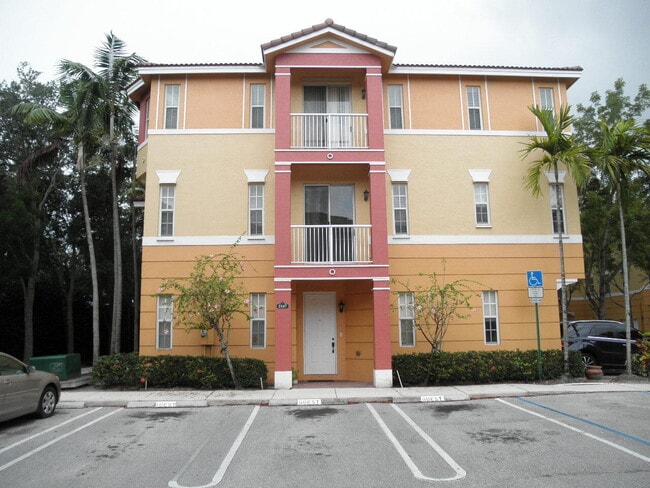 property at 2147 Shoma Dr