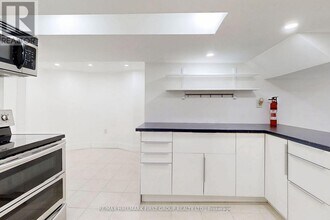 1 Bramwell Dr in Ajax, ON - Building Photo - Building Photo