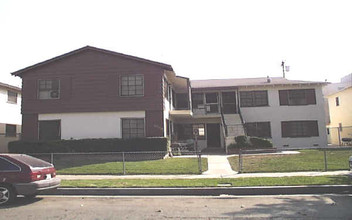 20610 Hartland St in Canoga Park, CA - Building Photo - Other