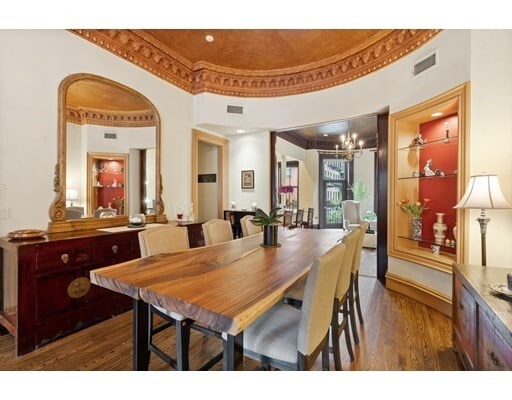 598 Tremont St in Boston, MA - Building Photo