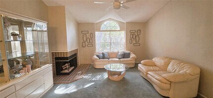 2101 Fox Chase Blvd in Palm Harbor, FL - Building Photo - Building Photo