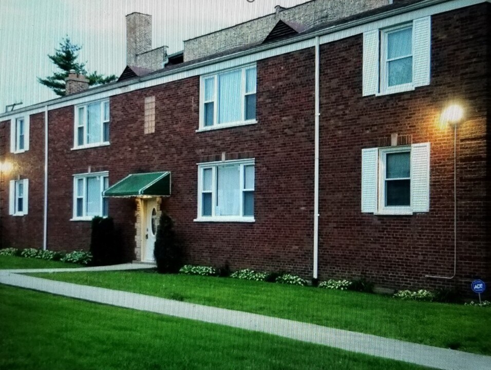 9209 S Laflin St in Chicago, IL - Building Photo