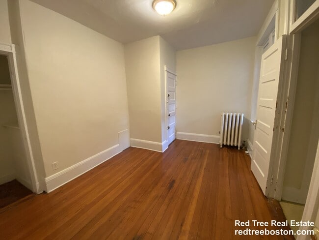 1788 Beacon St, Unit 6A in Brookline, MA - Building Photo - Building Photo
