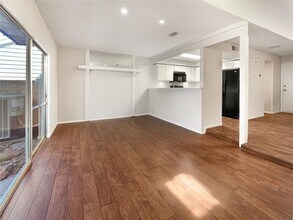 6823 Greenway Chase St in Houston, TX - Building Photo - Building Photo