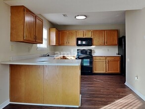 15235 Follow Dr in Noblesville, IN - Foto de edificio - Building Photo