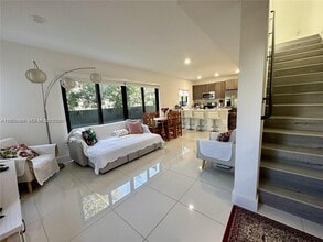 306 NW 11th Ct in Florida City, FL - Building Photo - Building Photo