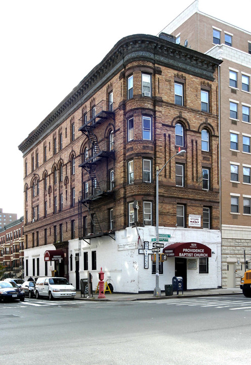 1829 Madison Ave in New York, NY - Foto de edificio