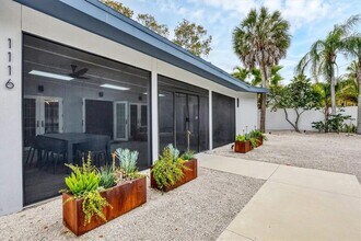 1116 Westway Dr in Sarasota, FL - Building Photo - Building Photo
