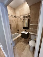 1226 N Cleaver St in Chicago, IL - Building Photo - Building Photo