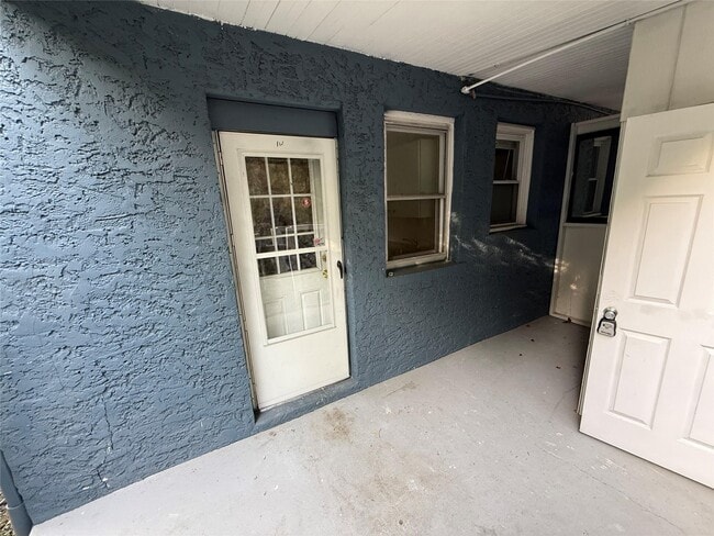 364 Ashford Ave in Dobbs Ferry, NY - Foto de edificio - Building Photo